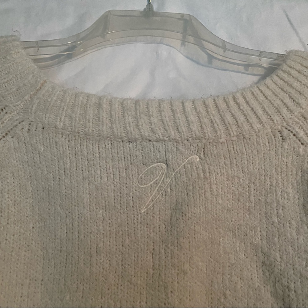 Victoria’s Secret Sweater Size M - Picture 5 of 5